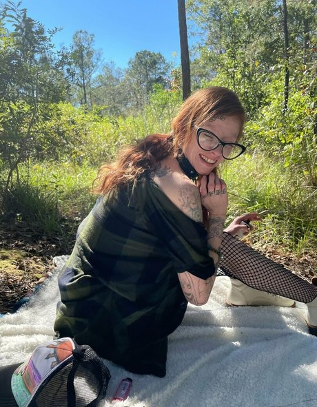 harpermae erotic actress photo