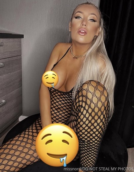 stepsisjojo model photo