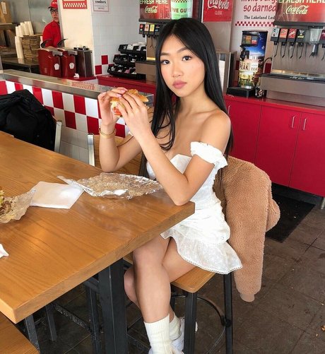 sandydianabang erotic model archive