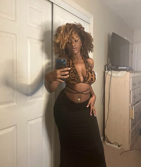 xo rocky ox7 porn model pictures