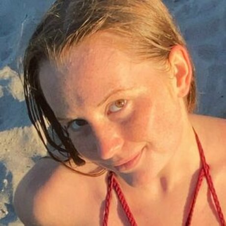 Kaja Mood pornstar erotic galleries