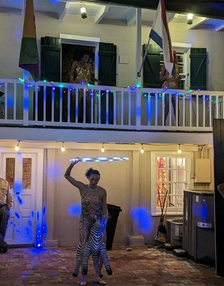 katcalico model exclusive img