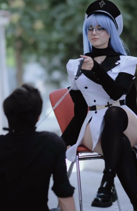 Sudemwah pornographic actress photos