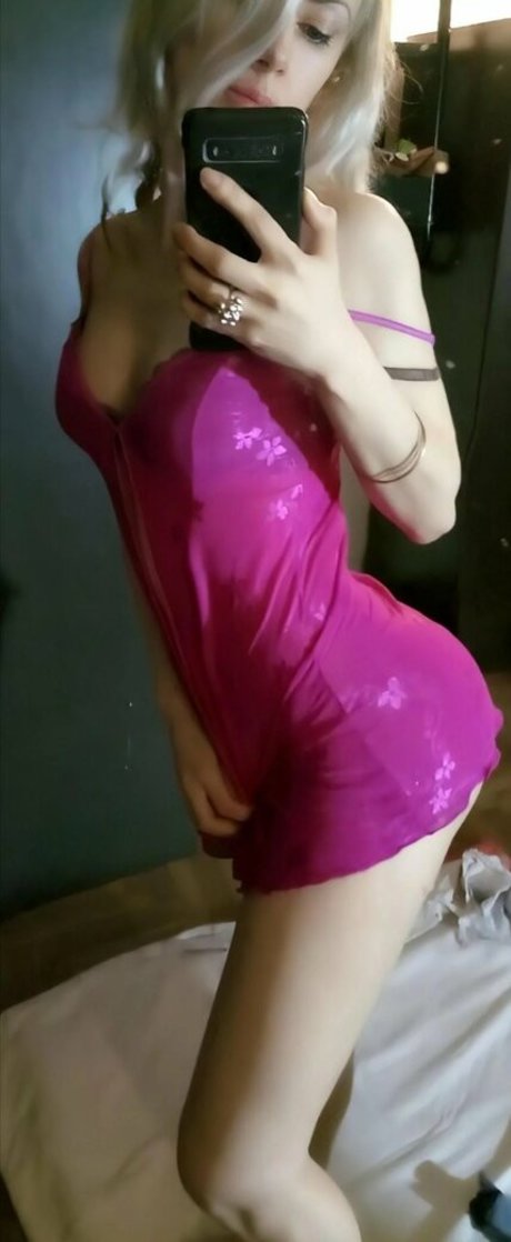 Kitana98 adult actress gallery