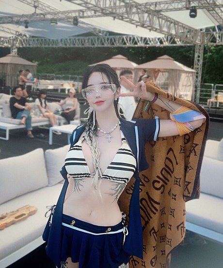 Ahyo12 07 exclusive actress pictures