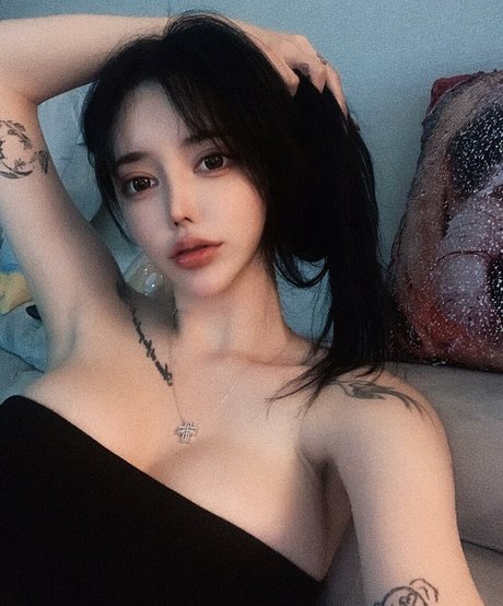 Ahyo12 07 art star photo