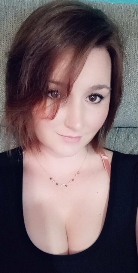 deedeelynn exclusive pornstar images