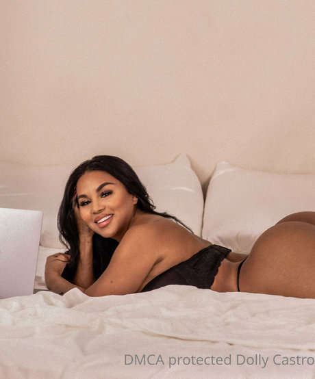 dollycastro nudes model photo