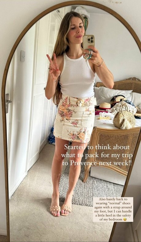 Manon Lagreve hd pornstar pic