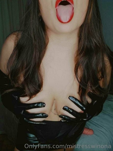 mistresswinona top star galleries