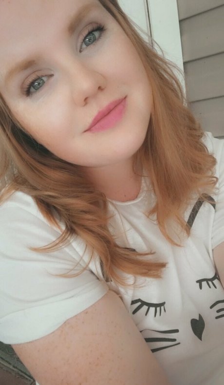 eveeg pornstar high quality photos