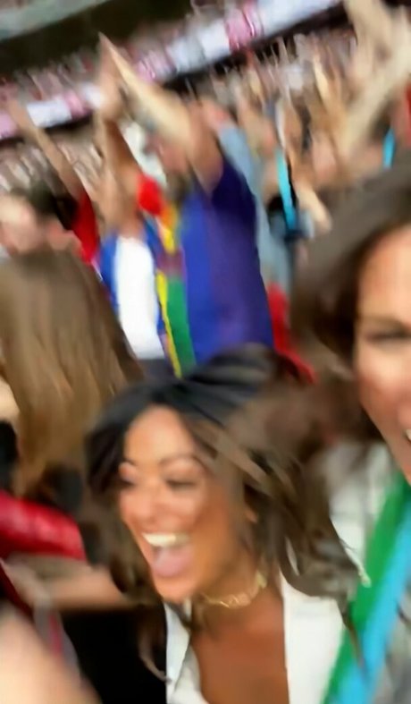 Jules Breach nice actress gallery