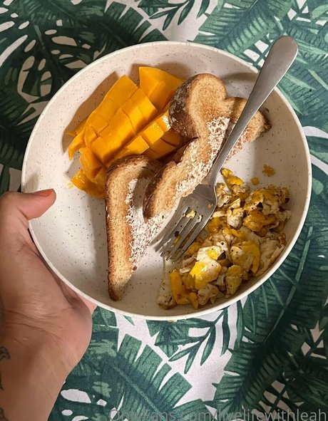 leahsade pornstar xxx picture