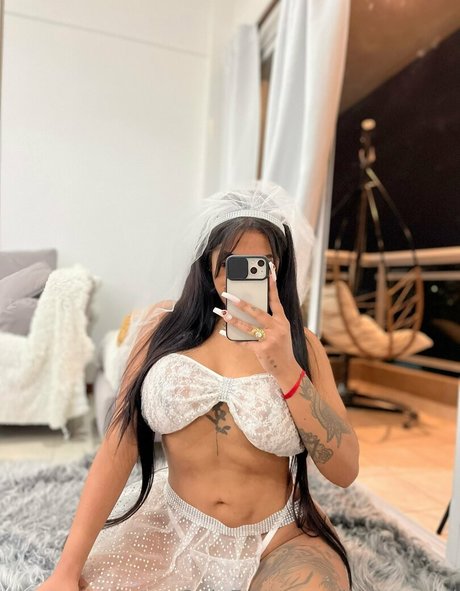 latinmodel sexy model pic