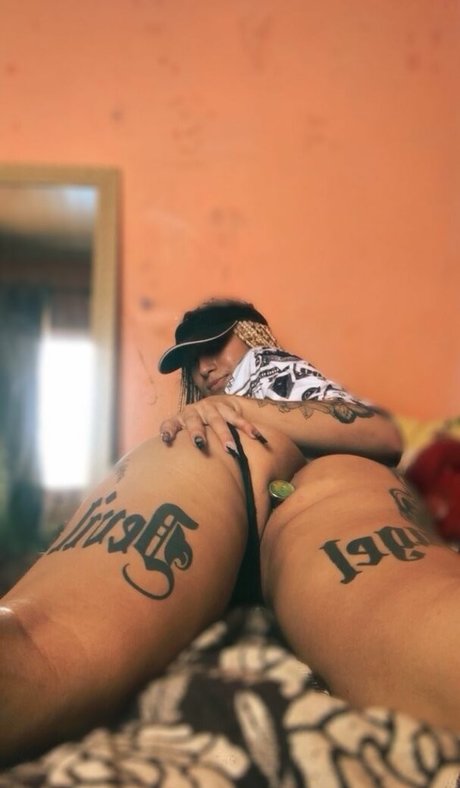 Pamella Almeida naked pornstar pics