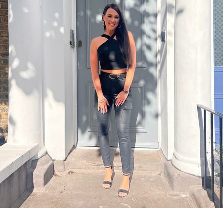 Lauren H adult model img