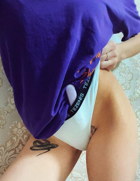 yaadashulya nude star pics