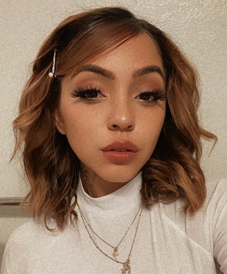 B mariee3 art model pics