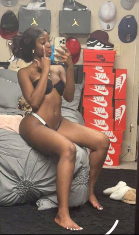 Bhadie kelly star nudes pic