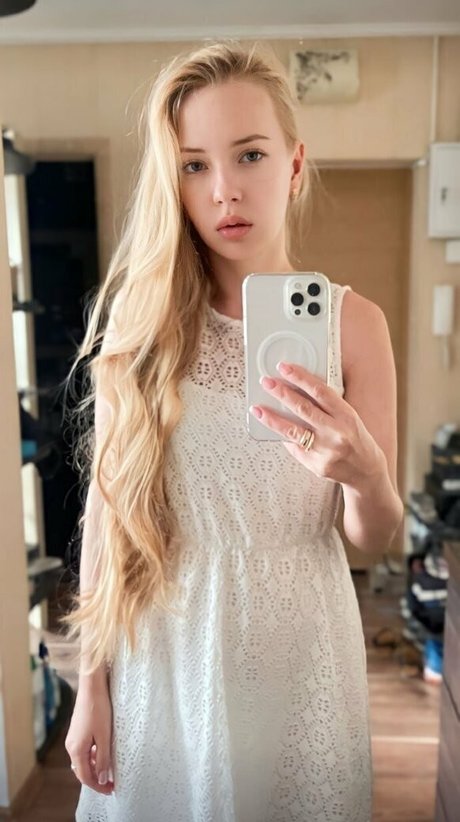 emilage pretty pornstar image