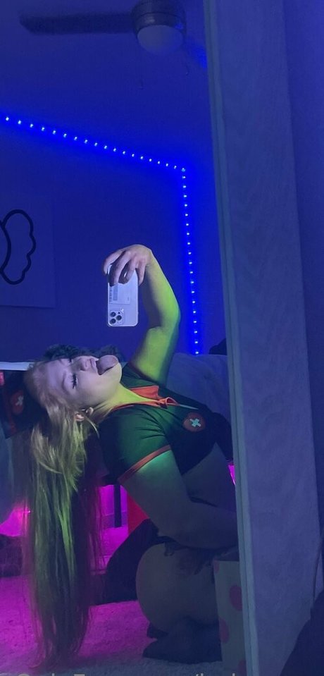 heluvscar model pretty photos