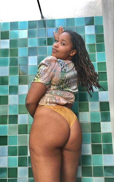 arielcosmo nudes star pic