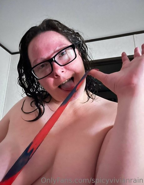 spicyvivianrain sexy model picture