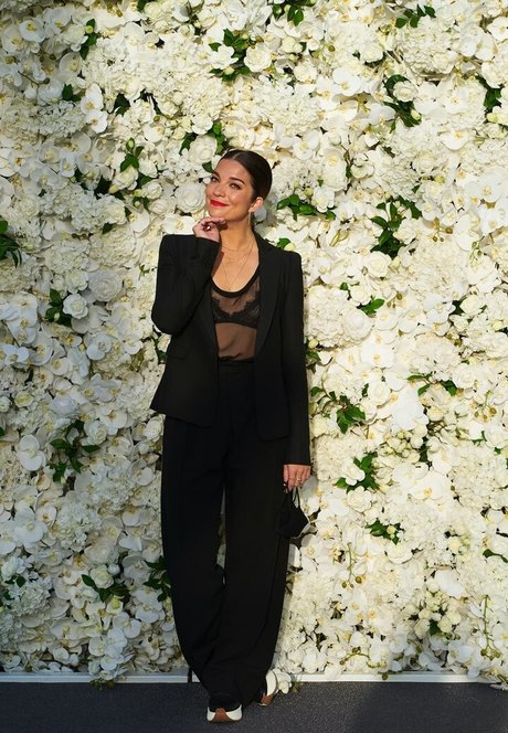 Annie Murphy porn star pic