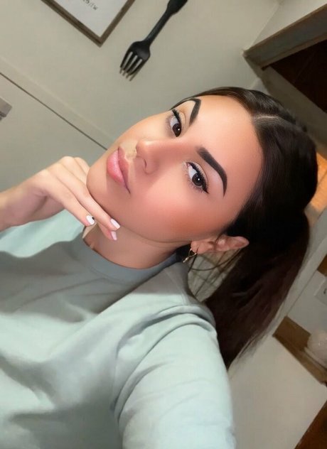 Savtiva star beautiful photo