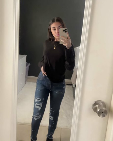 Savtiva pornstar perfect photo