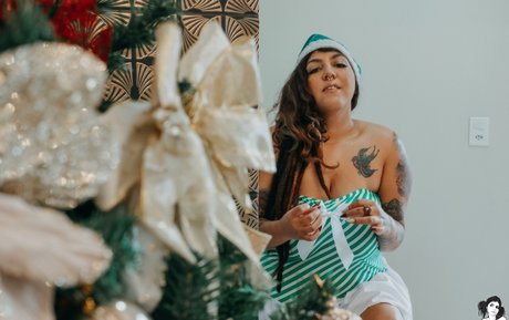 Arthemis sexy model photo