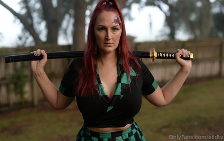 eildtv naked model img