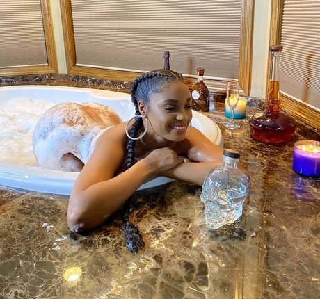 Ashley Allure naked model images