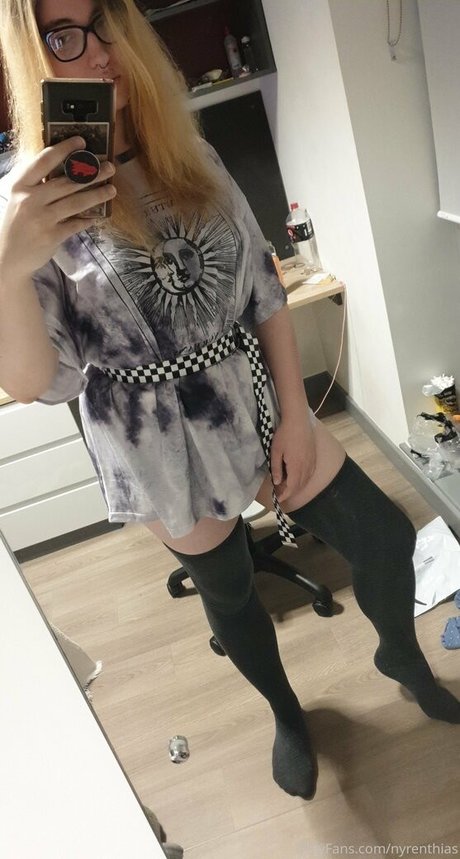 nyrenthias nudes star galleries