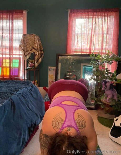 hippyvixxen model xxx galleries