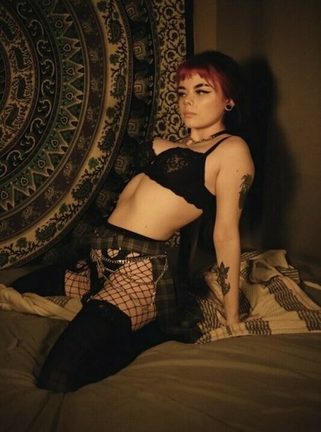 Vangog h pretty actress archive