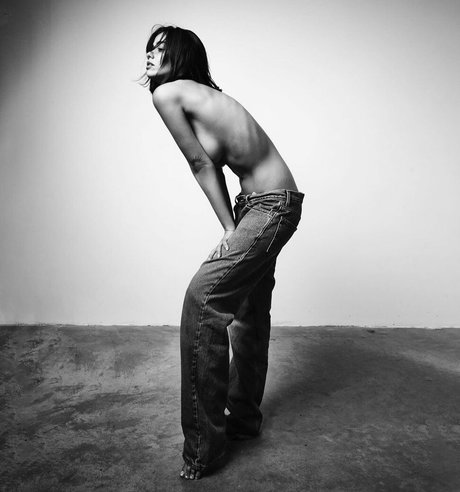 Hila Meir model high quality images