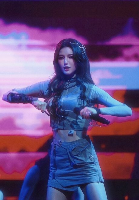 Danielle Marsh star high quality galleries