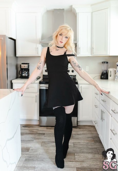 Sinkiity model naked picture