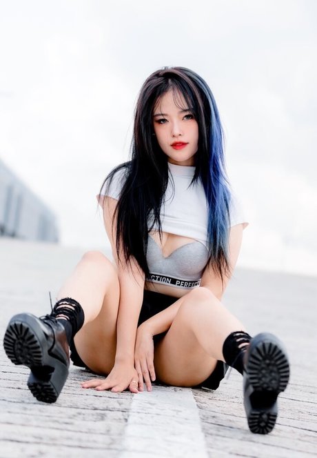 Creamroll sex actress photo