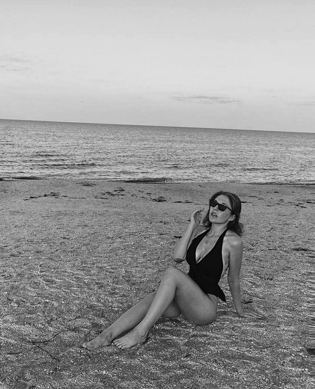 alexa sunny star nice pictures