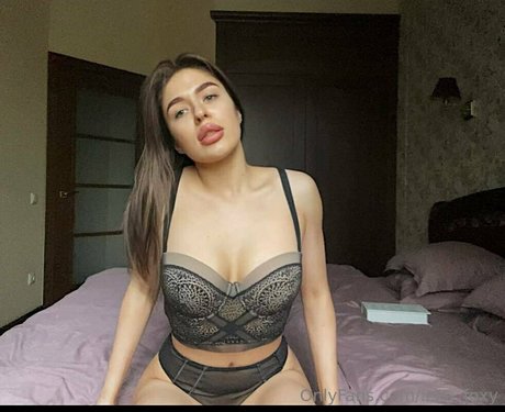 alexa sunny best model photos