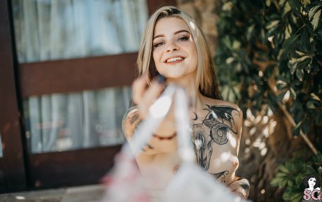 Loseskiene model adult galleries