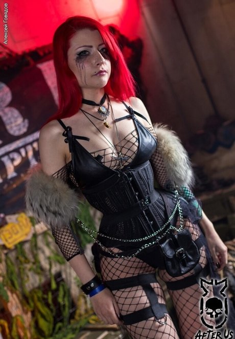 esfiriya tudor sexy star picture