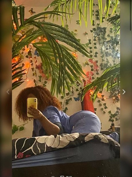 Keyiwot star porn photos