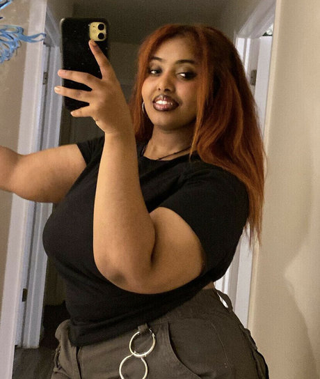 Keyiwot naked model galleries