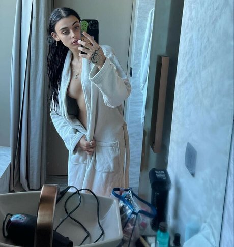 sofifernandez best star picture