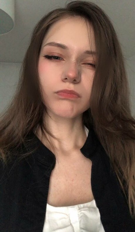 angejla star adult pic