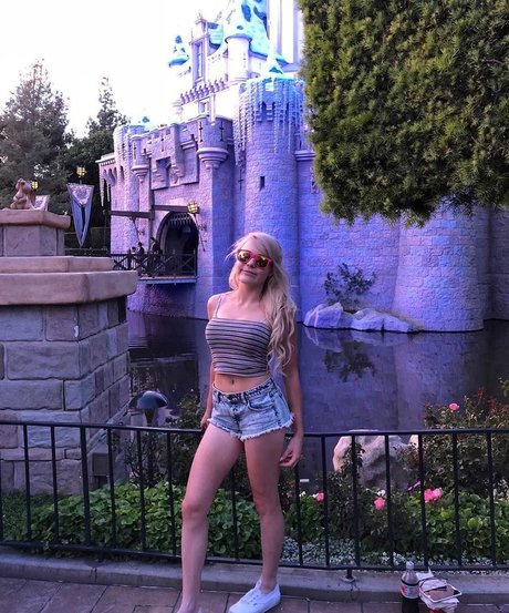 Blondiewondie star pretty photos