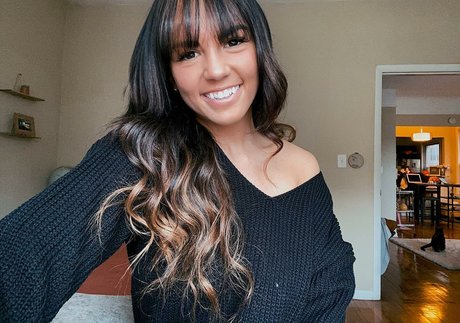 Taylor Horner nude star image